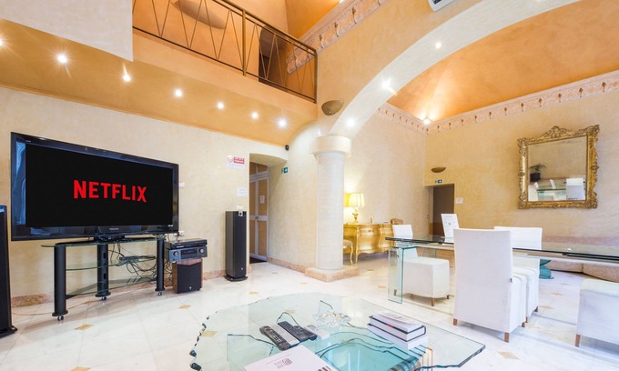 San Vincenzo House | Tilo