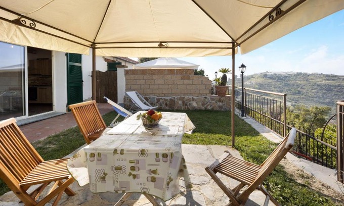 Pompeiana House | Timo