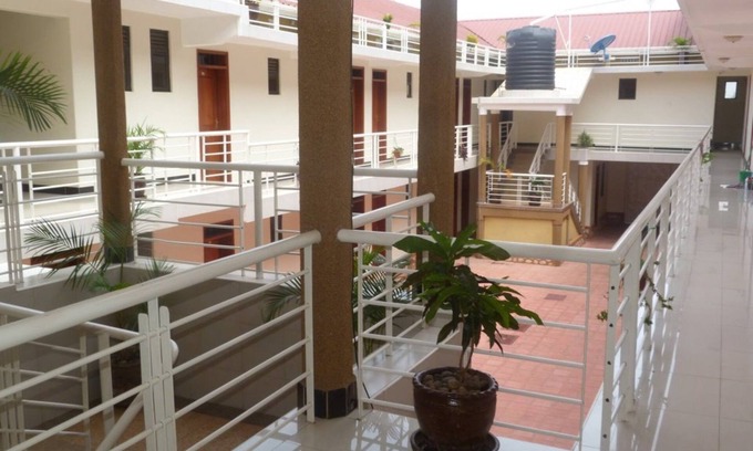Kasese Hotel | TJ Global Hotel Kasese