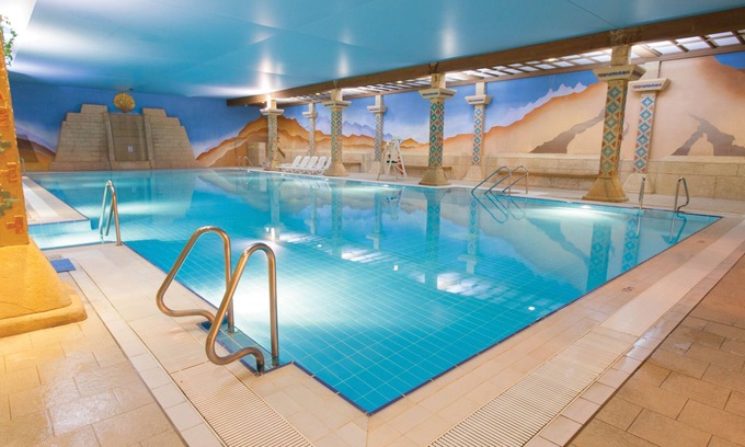 Torquay City Centre Hotel | TLH Carlton Hotel and Spa - TLH Leisure and Entertainment Resort