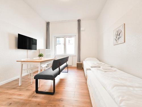Hochfeld Apartment | Tolstov Apartments - 2 Zimmer Wohnung mit Terrasse - 25 Min Messe DUS