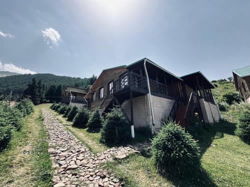 Chunkurchak House | Too-Demi