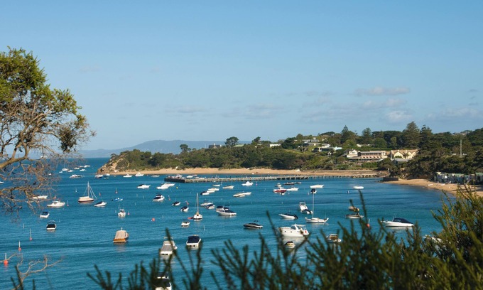 Portsea Apartment | Top Deck Apartment: 1 BR, 1 BA in Portsea, Sleeps 2