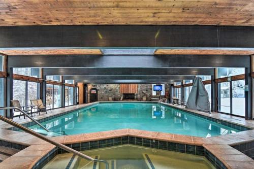 Bellaire House | Top Floor Luxury, Sauna, Private Pool, Lake Bellaire Beach, 5 beds, 4 full bath