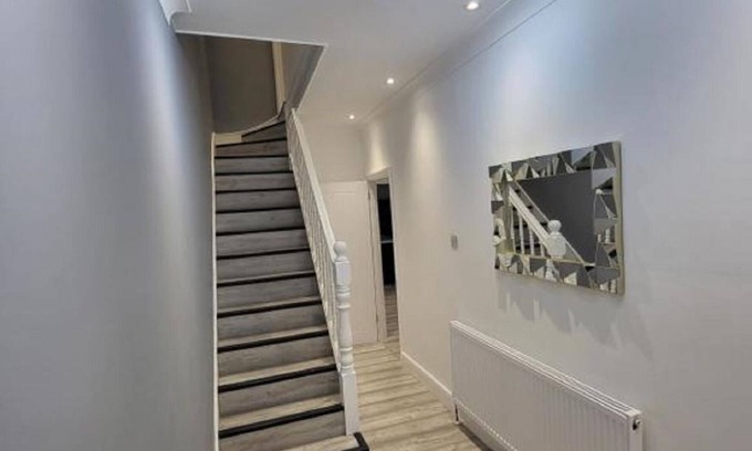 East Ham South Apartment | Top luxury 2 bed Apartment - London