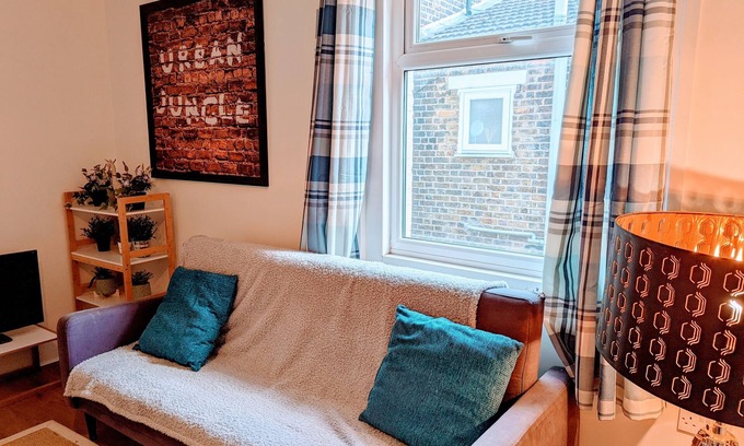 Stoke Newington Apartment | TopHome Stoke Newington