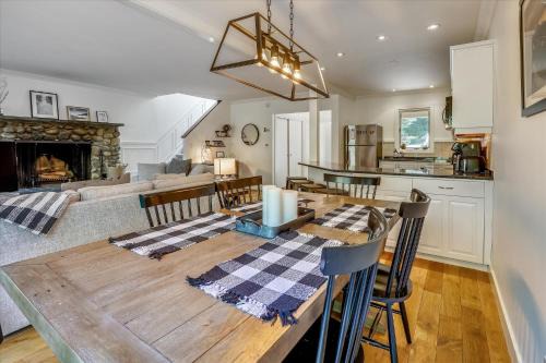 Stowe Area House | Topnotch Retreat
