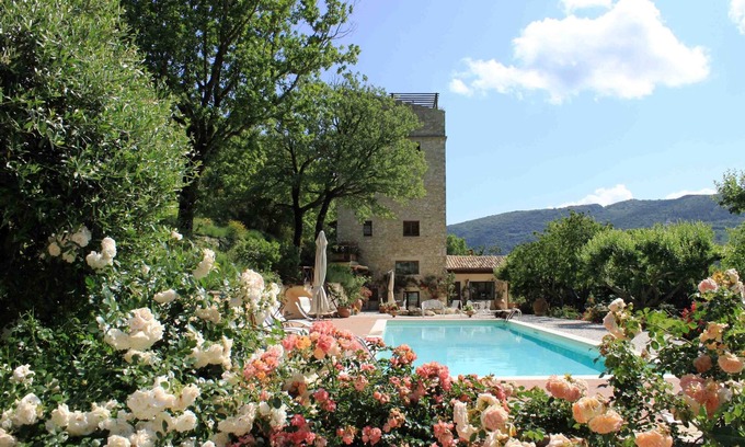Spoleto House | 'Torre del Falco', a wonderful medieval tower in Spoleto