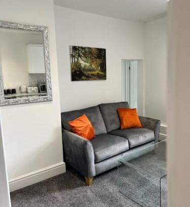 Merthyr Tydfil Apartment | Town Centre Studio Flat