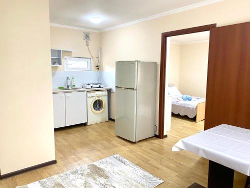 Almaty Apartment | Town House, Метро Райымбек