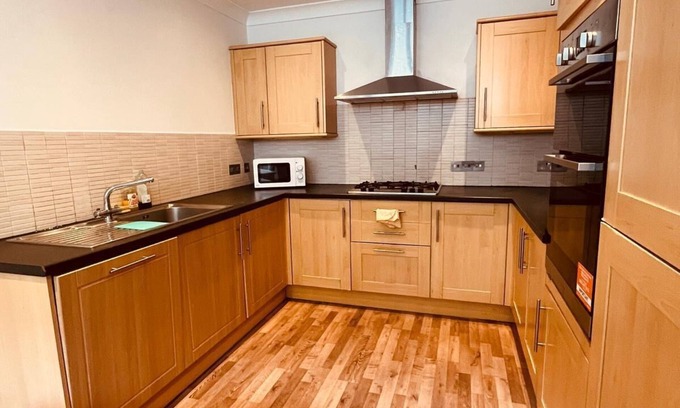 Grove Apartment | Town house in Surbiton/Kingston