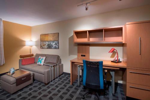 Alpharetta Hotel | TownePlace Suites by Marriott Atlanta Alpharetta