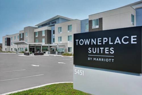 Trailer Estates Hotel | TownePlace Suites by Marriott Sarasota/Bradenton West
