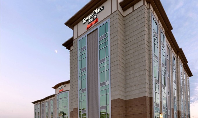 Springfield Hotel | TownePlace Suites Springfield