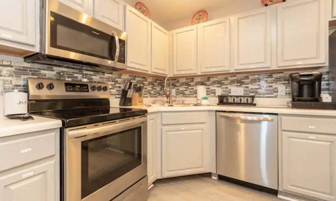 Charlotte House | Townhome - near UNCC, PNC Music Pavilion, Hospitals, Concord Mills