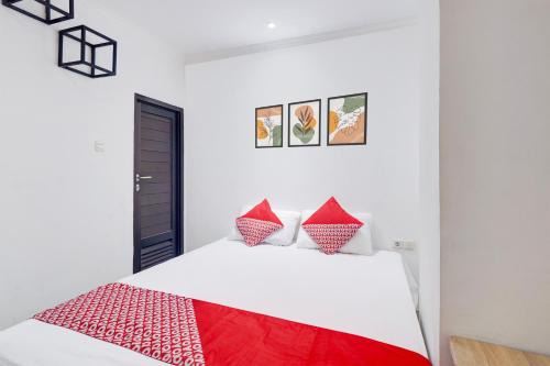 Old Jakarta Hotel | Townhouse Oak Gunung Sahari Near Ancol