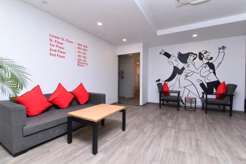 Chhatarpur Hotel | Townhouse Rudra Inn Near Chhatarpur Metro Station