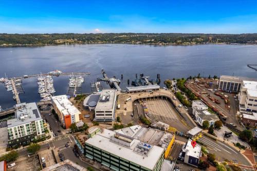 Bremerton House | Tracyton Condo #202