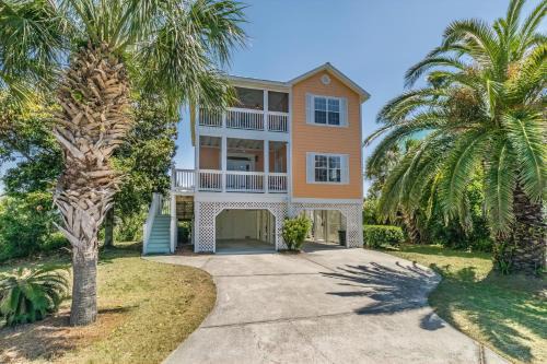 Beachwalk House | TradeWind on Harbor Island - 4 Bedrooms Sleeps 8