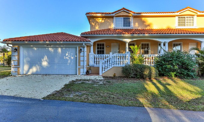 Homosassa Villa | Tradewinds DEEP WATER 4Br3.5Ba Kayaks/Pr. Dock
