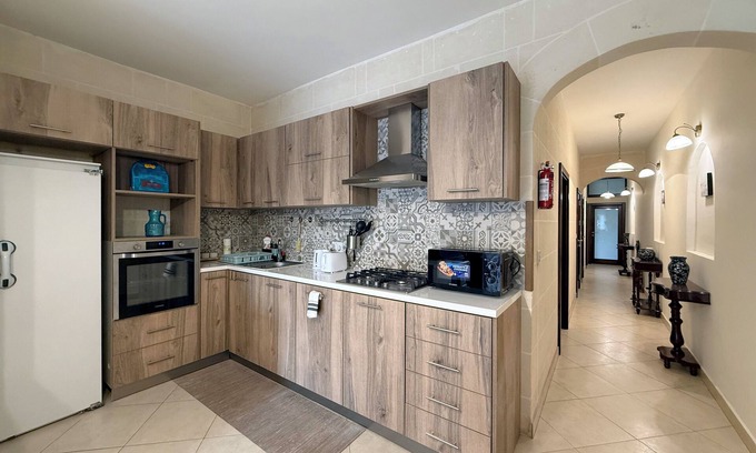 Nadur Apartment | Traditional Maltese 3BD Apartment