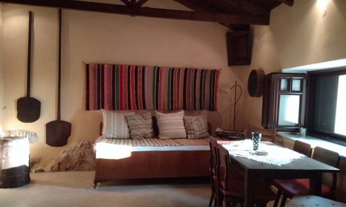 Exochori House | Traditional Stone House at Exochori, Mani, only 8 km to Kardamyli 13km to Stoupa
