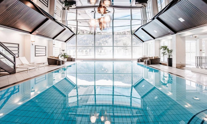 Gatschen House | Traditional Suite with balcony (breakfast) - IMLAUER Hotel Schloss Pichlarn