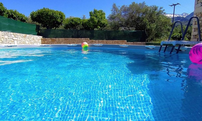 Pemonia Villa | Traditional Villa in Pemonia