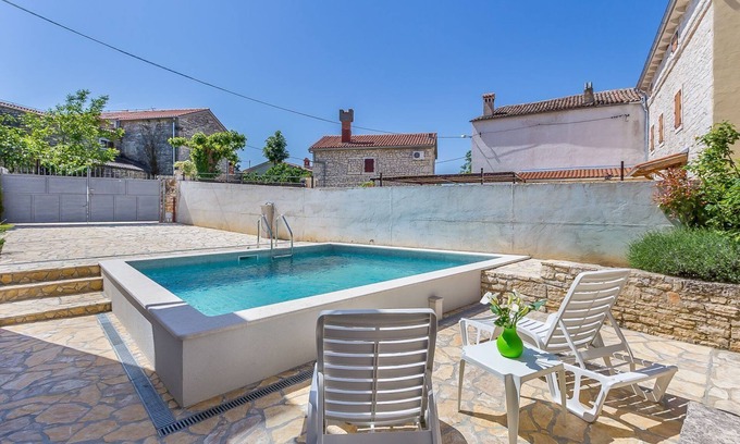 Peresiji House | Traditional villa with private pool, sun beds