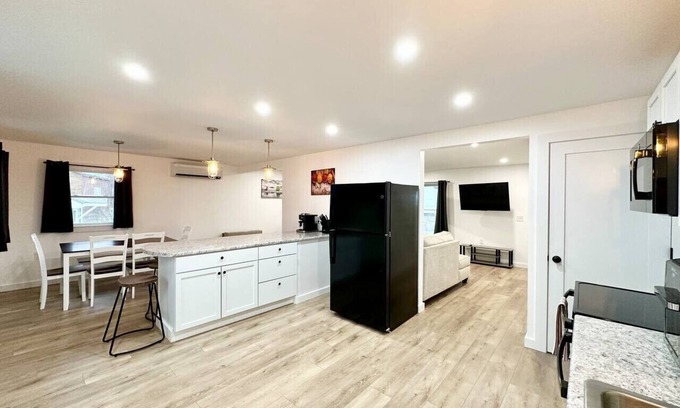 Dover-Foxcroft Apartment | Trail - Apartment in Downtown