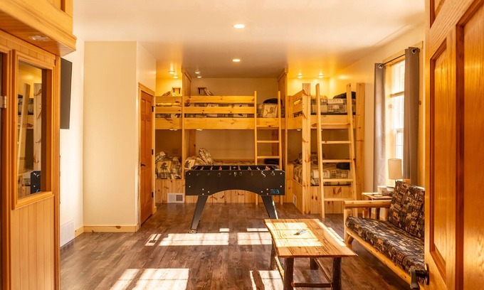 Atlantic Mine Cabin | Trail Verge Riverside Bunkhouse 14B
