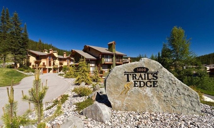 Sun Peaks Condo | Trails Edge #17 By Bear Country