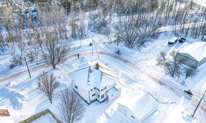 Ironwood House | Trails Edge Escape- On the Ironwood/Hurley Border