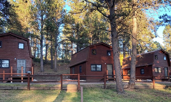 Deadwood House | Trailshead Lodge - Cabin 7