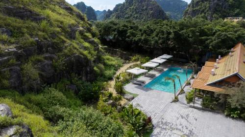 Hoa Lu Cabin | Trang An River Sunshine