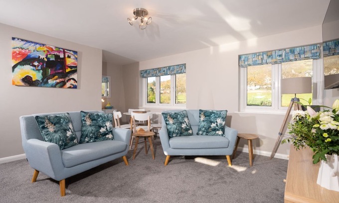 Staveley Apartment | Tranquil 1-Bedroom Apartment in Charming Staveley