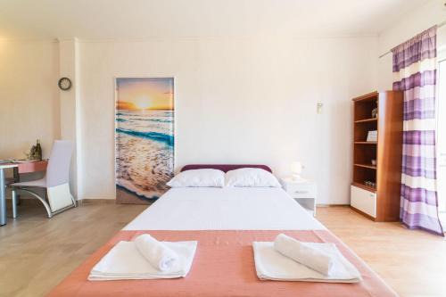 Rudine Apartment | Tranquil and Stylish Apartment Kastel Novi