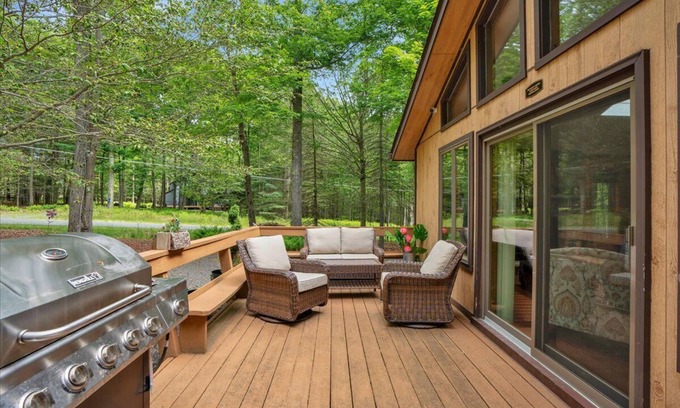 Gouldsboro Ski Chalet | Tranquil chalet in Big Bass Lake resort. Lake w/beach, pool, clubhouse!