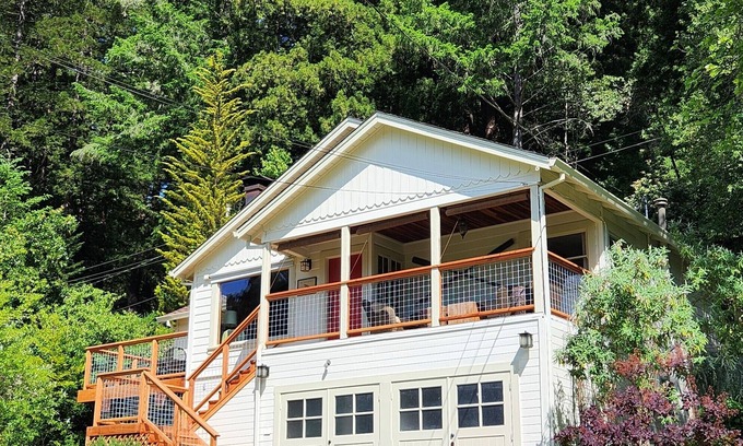 Guerneville Cabin | Tranquil cottage nestled among trees, Guerneville