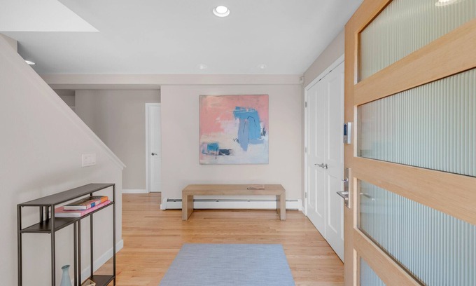 Boulder House | Tranquility in Coveted Knollwood/Next to Trails/on Open Space