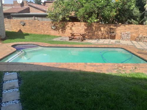 Kempton Park Apartment | Transit Haven - 2 Bed Retreat