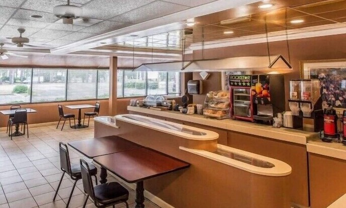 Douglas Hotel | Travelers Inn Douglas By OYO US-441