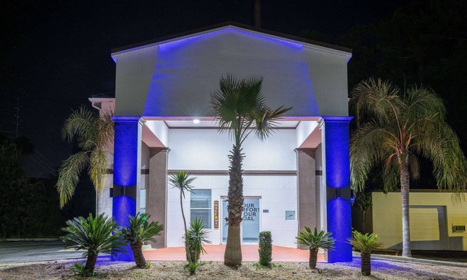 Kingsland Hotel | Travelodge by Wyndham Kingsland GA