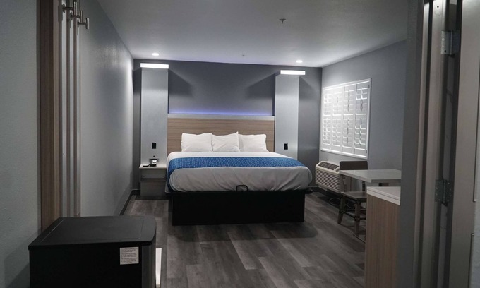 West Whittier-Los Nietos Hotel | Travelodge by Wyndham Whittier