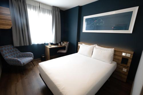Simancas Hotel | Travelodge Madrid Metropolitano