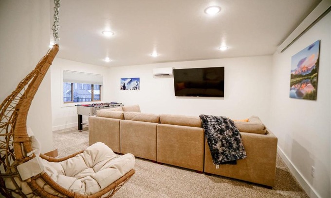 Victor House | Traverse Townhome