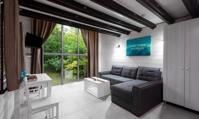 Chisinau Apartment | Tree House Relax Park