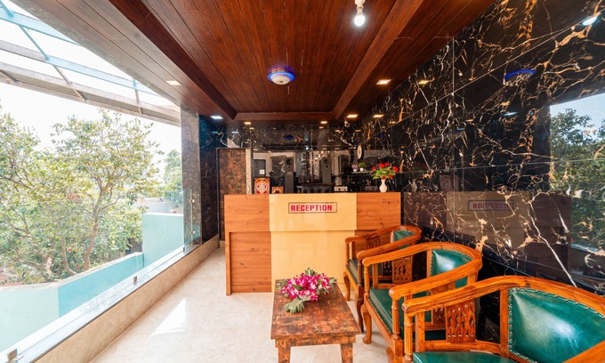 Mahabaleshwar Hotel | Treebo Bright Plaza