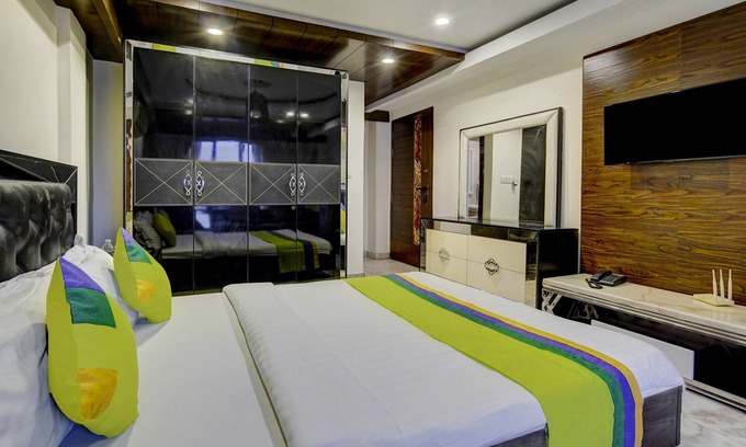 New Town Hotel | Treebo Soho Newtown Near New Town Bus Stand