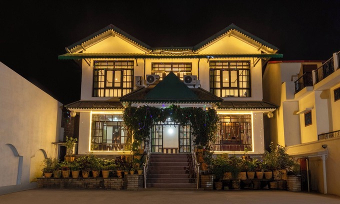 Bhimtal Hotel | Treebo Spring Birds